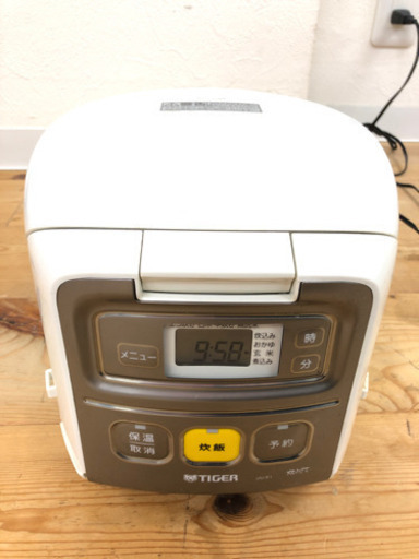9-197 炊飯器 タイガー JAI-R551 TIGER 2015年製