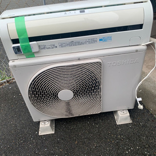 東芝ルームエアコン　RAS-251AE 2013年製　リモコン付き