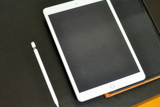 新品未開封 iPad 第７世代 Wi-Fi 32GB+Apple PencilMKOC2JAシリアル番号