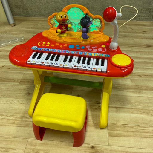 アンパンマン　ピアノ　中古