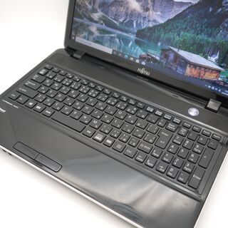 富士通 Celeron メモリ8GB HDD750GB ノートパソコン