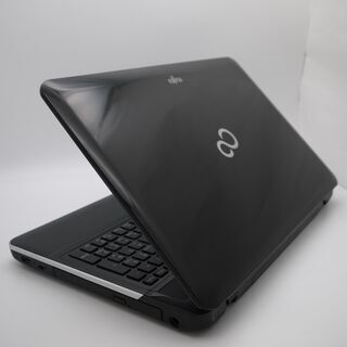 富士通 Celeron メモリ8GB HDD750GB ノートパソコン