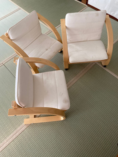 Ikea 3脚セットイケアキッズアームチェアpenarp ペナルプ クッション 恐竜好き 新宿の子供用品の中古あげます 譲ります ジモティーで不用品の処分