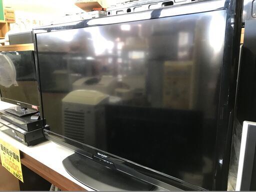 美品！！！　外付けＨＤＤ可能！！　シャープ　ＬＥＤ４０型液晶テレビ　２９，９８０円（税別）