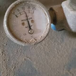 B7396　A動作確認済み♪　イワタ/岩田　エアコンプレッサー　DSP-04PT　200V　PayPay・カード利用可能