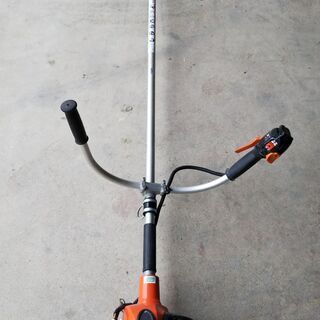 草刈り機　共立のSRE2655G