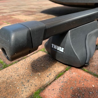 ★良品　ルーフボックス　スーリー スピリット820　THULE Spirit820★