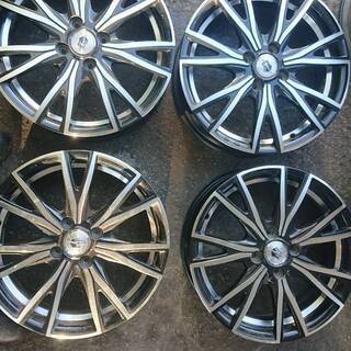 16インチホイール　4穴　