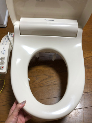 ウォシュレット  パナソニック製 【美品】 在庫9台、工事費込み、商品購入のみもOK.美品 Panasonic 温水暖房
