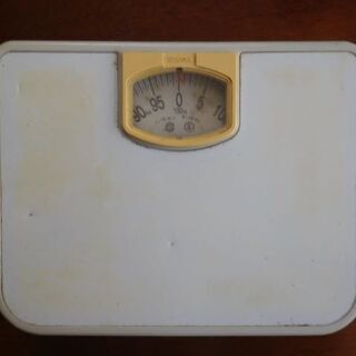 【無料】昔ながらの体重計