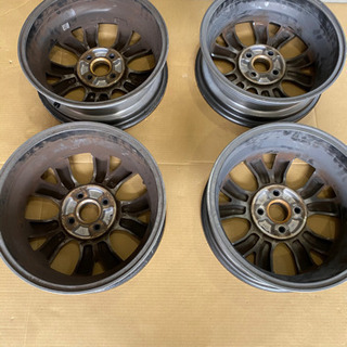 値下げしました　ダイハツ　トールカスタムG純正15インチ