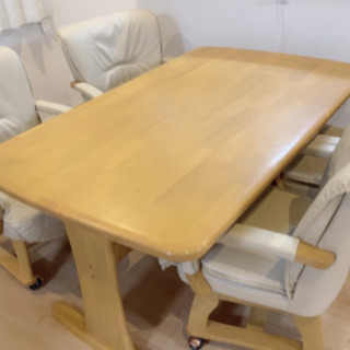 ダイニングテーブル＆回転椅子4脚セット