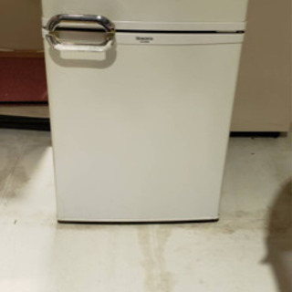 冷凍冷蔵庫　2012年製