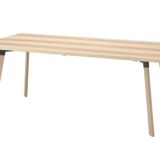 IKEAのダイニングテーブル　　　　　　1000円