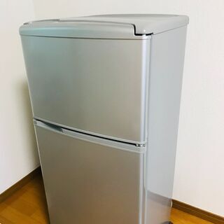 冷蔵庫（SANYO SR-111U(SB), 2011年製）