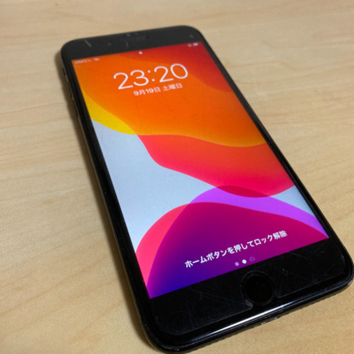 iPhone 7 Jet Black 128 GB SIMフリー iPhone 7 Jet Black 128GB au