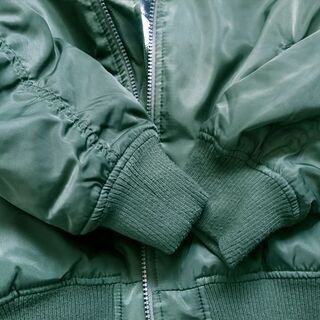 美品 ワークマン 裏アルミ Ma 1タイプジャンパー グリーン M程度 Altama 大阪のジャンパー メンズ の中古 古着あげます 譲ります ジモティーで不用品の処分