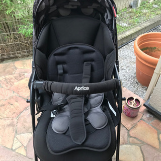 最終価格！使用回数少　アップリカベビーカー　オプティア