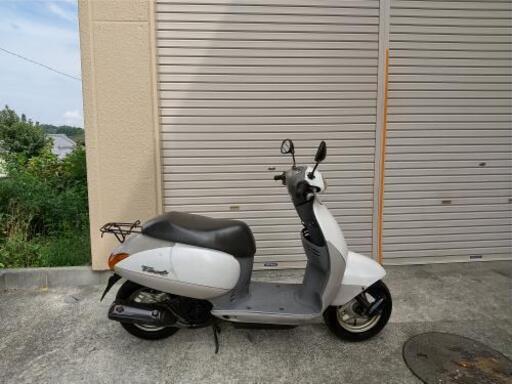 バッテリー、タイヤ前後、プラグ、ヘッドライトバルブ新品　人気のフロントデイスクブレーキ　ホンダ　タクト　AF51