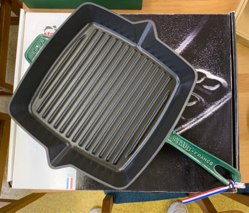 フライパン 廃盤希少 staub アメリカングリル 30cm角型 廃盤希少】アメリカングリル ストウブ/staub 30cm角型フライパン
