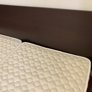 クイーンベッド/2年使用