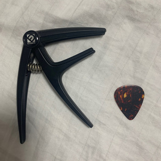 値下げしました】ギター＋スタンド＋ピック＋カポ 4点セット