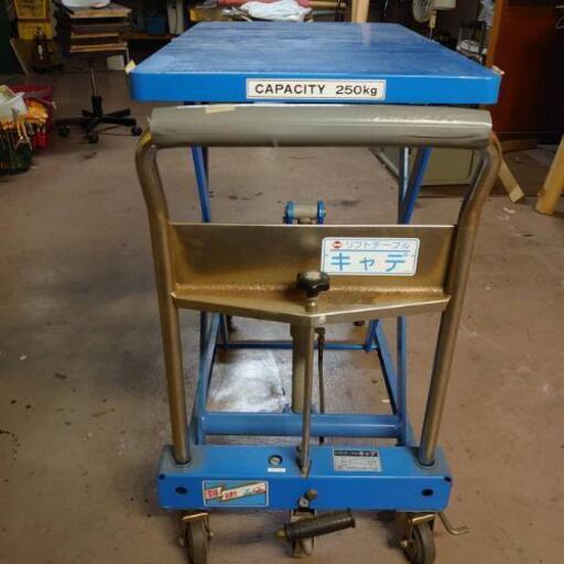 決まりました　9/30迄 油圧式【昇降機付き台車、オートバイ整備にも】(メーカー:OKUDAYA GIKEN) 油圧式リフトアップ、 昇降台車、荷台、台車、リフトテーブル、リフター、 決まりました 9/30迄 油圧式【昇降機付き台車、オートバイ整備にも