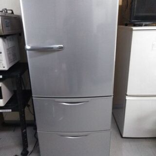 持ち帰り特価！500Lの冷凍庫ストッカー年式不明別館倉庫浦添市安波茶2