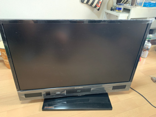ブルーレイ録画HDD内蔵機能付きテレビ32型