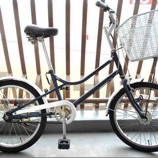 自転車の修理いたします。