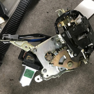 パーツ 19年日産ラフェスタ左リヤパワースライドモーター類