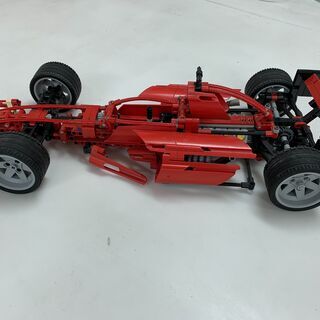 赤いスポーツカー　おもちゃ