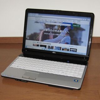 ノートパソコン Fujitsu AH530/3B 新品SSD WIN10 64bit(中古)