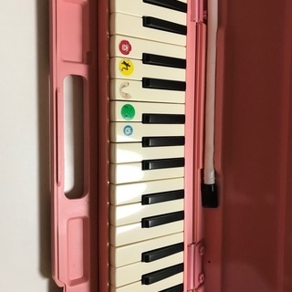ピンク色鍵盤ハーモニカあげます