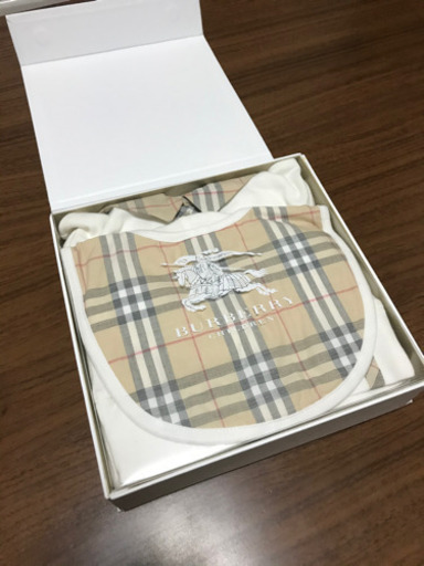 【新品未使用】Burberry ベビー服セット
