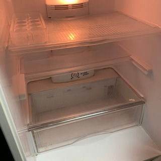 冷蔵庫　　引き取り料3000円差し上げます。