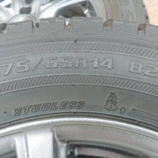 値下げしました！！スタッドレスタイヤ（ホイールセット）