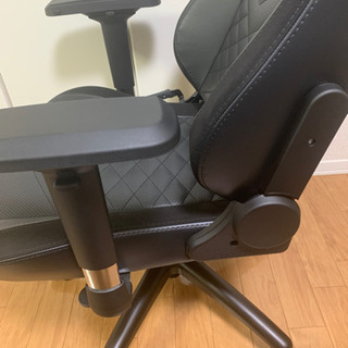 【最終値下げ】noblechairs EPIC ゲーミングチェア【 ブラック 】