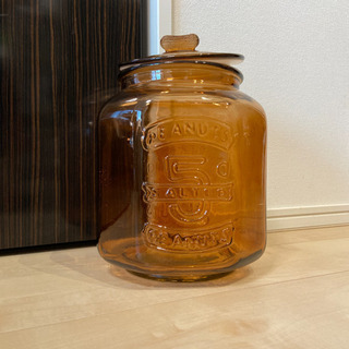 ガラスジャー　クッキージャー　保存瓶　茶色　遮光瓶