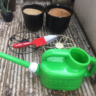 ベランダ園芸セット　植木鉢　スコップ　じょうろ　水捌け台