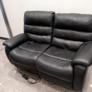 【早い者勝ち】電動リクライニングソファー　ゆったり二人掛け