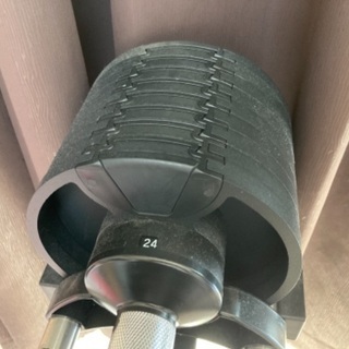 NUO社 FLEXBELL 可変式ダンベル32kg スタンド付き　筋トレにオススメ