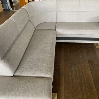 ラス１！コーナーソファ！49,800円を39800円で！通常19万円します！座面下は収納になります！早い者勝ち！