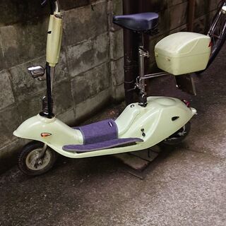 ■ELECTRIC SCOOTER NOAA CAFE [電動ス...