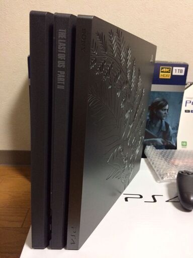 取引完了】【超美品】PS4 Pro Last of Us II Limited Edition ソフトは