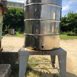 ステンレス 水タンク 貯水タンク institutoloscher.net