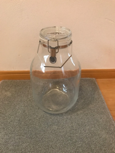 大きいガラスの瓶 うさたろう 三田本町の生活雑貨の中古あげます 譲ります ジモティーで不用品の処分