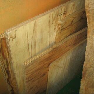 ベニア合板　23ｍｍ　DIYにいかがですか？その他木材，鉄材あります。