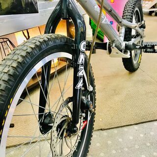 ONZA PRO Trail-Jump トレイルバイク