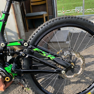 スペシャライズ